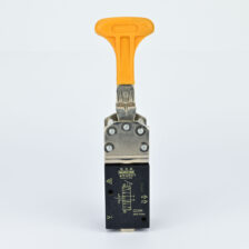 HAND VALVE 5/3 1/4" VERTICAL KNOB WAIRCOM