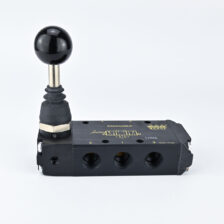 HAND VALVE 5/3 1/4" DETEND MID CLOSED WAIRCOM