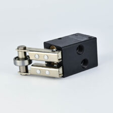 PNEUMATIC ROLLER LEVER VALVE 5/2 1/8" CALR WAIRCOM
