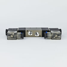 SOLENOID VALVE DOUBLE 5/2 1/4" WITH 110V AC COIL & ADAPTOR CPT