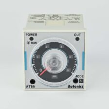 TIMER ANALOG 8 PIN 100-240 V WITH BASE AUTONICS
