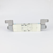 SOLENOID VALVE DOUBLE 5/2 3/8" MID CLOSED WITH 24 VDC COIL AND ADAPTOR MINDMAN