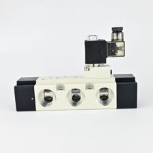 SOLENOID VALVE SIGNLE 5/2 3/4" 220 VAC COIL & ADAPTOR MINDMAN