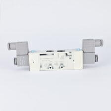 SOLENOID VALVE DOUBLE 5/2 1/2" 220 VAC COIL & ADAPTOR MINDMAN