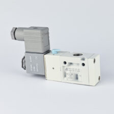 SOLENOID VALVE SINGLE 3/2 1/4" NC 24 VDC COIL & ADAPTOR MINDMAN