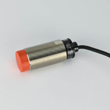 INDUCTIVE SENSOR M30 24 VDC LONG BODY 3W NPN NO 15 MM AUTONICS