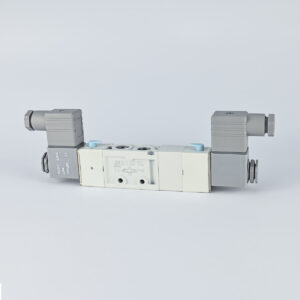 SOLENOID VALVE DOUBLE 5/3 1/4" MID CLOSED WITH 24 VDC COIL & ADAPTOR (MVSC 220) MINDMAN