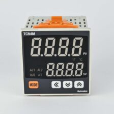 TEMPERATURE CONTROLLER 72 X 72 RELAY AND SSR OUT PUT AUTONICS