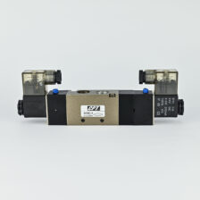 SOLENOID VALVE DOUBLE 5/3 3/8" MID CLOSED WITH 24 VDC COIL & ADAPTOR CPT