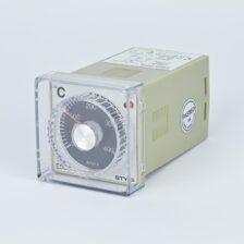 TEMPERATURE CONTROLLER 48 X 48 400 DEG S E5C2 STYB