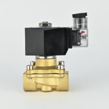 SOLENOID VALVE 2/2 1/2" NC BRASS BODY DIRECT ACTING 220 VAC COIL & ADAPTOR COVNA