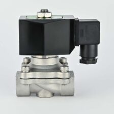 SOLENOID VALVE 2/2 1/2" NC SS BODY DIRECT ACTING 220 VAC COIL & ADAPTOR COVNA