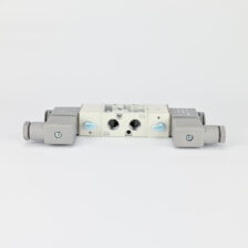 SOLENOID VALVE DOUBLE 5/3 1/4" MID CLOSED WITH 220V COIL WITH ADAPTOR MINDMAN