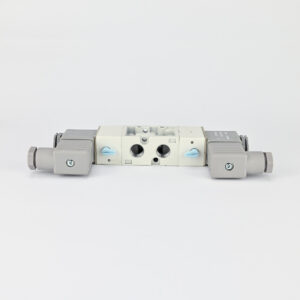 SOLENOID VALVE DOUBLE 5/3 1/4" MID CLOSED WITH 220V COIL WITH ADAPTOR MINDMAN
