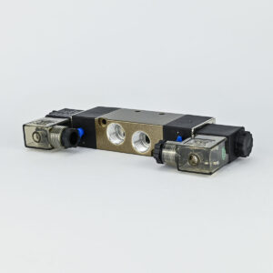 SOLENOID VALVE DOUBLE 5/3 1/2" EXHAUST CENTRE WITH 24 VDC COIL AND ADAPTOR CPT