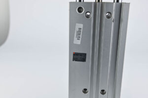 COMPACT GUIDE CYLINDER SLIDE BEARING 20 X 125 MGPM20125A SMC