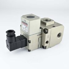 SOLENOID VALVE 3 PORT VALVE 110 VAC RC 1/2" VP3145 043DA SMC