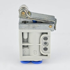 ROLLER LIMIT SWITCH 4MM BOTTOM PORT NO KPM